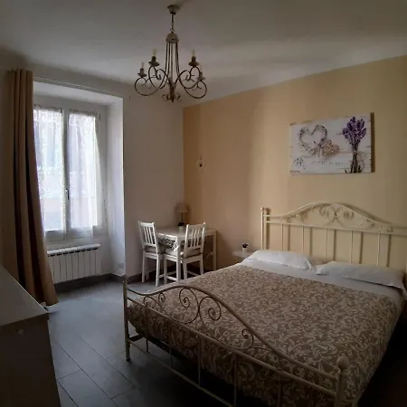 A Due Passi Da Cenova