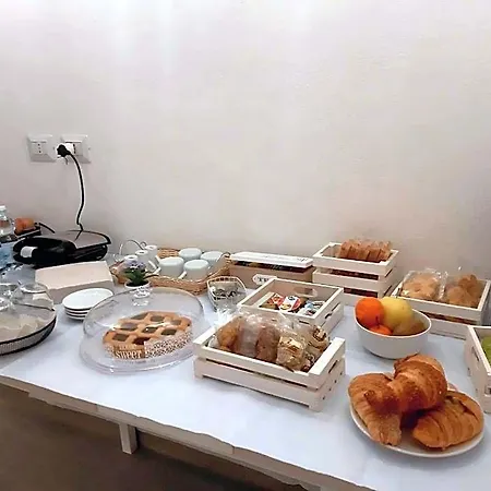 住宿加早餐酒店 A Due Passi Da 热那亚