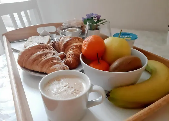 A Due Passi Da Genua