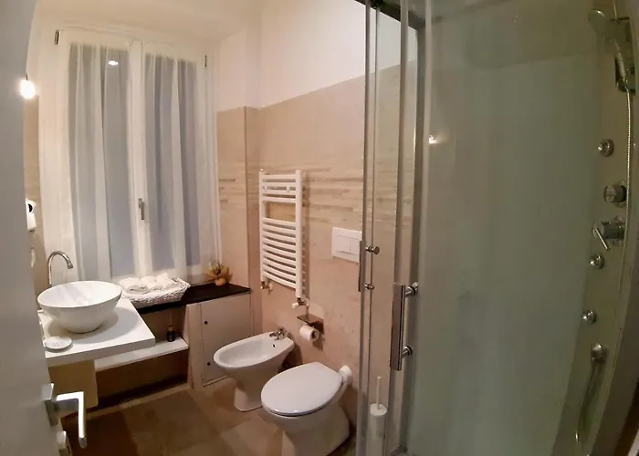 B&B A Due Passi Da 제노바